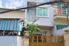 Nhà 2 lầu nở hậu hẻm bộ công an nguyễn văn quỳ, q7