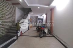 Bán nhà cầu giấy gần 60m, 5 tầng, ô tô gần nhà, vài bước ra phố mà giá chưa đến 5 tỷ