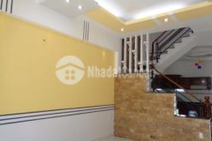 Bán nhà 1 trệt 2 lầu hẻm 459 đường trương công định, hướng tây bắc.