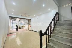 Nhà kinh doanh ngõ 75 phố vĩnh phúc, s 100m2, oto tránh, 17 tỷ.