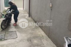 Cần bán gấp mảnh đất 47,7m2 tặng nhà c4, giá 2,3 tỷ nam dư