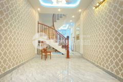 Bán nhà đường láng đống đa 42m2, 5 tầng mới ngõ rộng thoáng khu dân trí an ninh tốt.