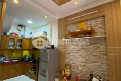 Bán nhà phố trương định gần bến xe giáp bát, ngõ thông, 2 thoáng mặt tiền 5m 3.6 tỷ.