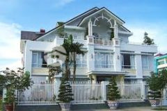 Bán biệt thự 1 trệt 2 lầu khu kiến tạo,gần bãi sau thùy vân,hướng đông bắc.