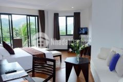 Cho thuê rẻ khách sạn góc 2 mặt tiền view biển đường la văn cầu