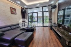 Cần bán gấp căn hộ tập thể vạn bảo tầng 2 giá 2.95 tỷ, 90m2, đẹp ở luôn