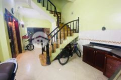 Nhà đẹp độ nhân cần bán gấp dt 40m2 giá 7 tỷ