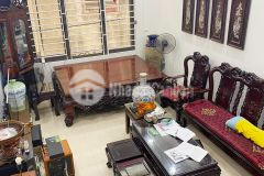 Bán nhà lạc long tây hồ. gần chợ. gần hồ. dt 31m. 5 tầng. mt 4m. 4,4 tỷ