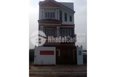 Bán nhà 1 trệt 2 lầu hẻm ô tô trần phú, hướng tây bắc.