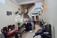 Bán nhà hồ ba mẫu 50m.11.5 tỷ ô tô tránh,đường đi các ngả