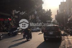 Bán nhà gần đh hành chính quốc gia, q.10, xe hơi đậu cửa, sát mặt tiền chỉ nhỉnh 3 tỷ.