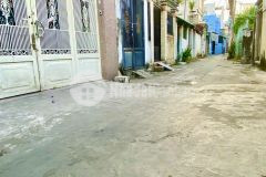 Nhà mặt tiền p.skỳ,tp 50m2,shr,hxh 3t st 4pn gần aeon, giá rẻ