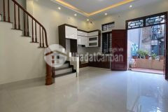 Hoàng quốc việtnhà mới phân lô ngõ 2 ô tô tránh nhau giá nhỉnh hơn 6 tỷ