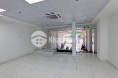 Bán nhà mặt tiền q. bình thạnh, ngang hơn 6m, cho thuê 200trtháng.