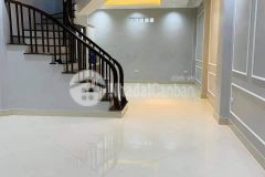 Cần bán nhà mới xây mai dịch, cầu giấy, 5 tầng x 40m2, lô góc nhỉnh 4 tỷ