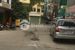 Nhà phân lô, ô tô vào 40m2 x 4 tầng, phố yên duyên, quận hoàng mai.