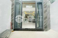 Nhà cách mạng tháng 8 quận 10 tặng nội thất