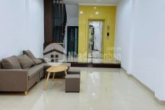 Nhà phân lô ngõ oto đi dương quảng hàm cầu giấy 40m2 mt4m 6tầng thang máy giá 6tỷ.