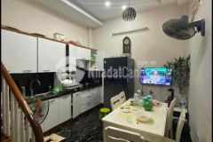 Bán nhà đẹp cầu giấy ở luôn, lô góc 2 mặt thoàng, nhỉnh 5 tỷ.