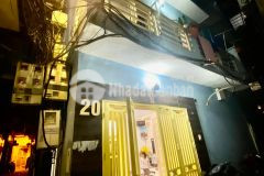 Bán nhà phố nguyễn văn cừ, long biên 37m2, 5 tầng, ô tô tránh, kinh doanh. nhỉnh 5 tỷ. lh 0853092009