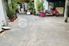 Cần bán nhà phú thọ hòa tân phú 65m2 chỉ hơn 5tỷ.