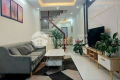 Bán gấp nhà phạm văn đồng, bắc từ liêm, 5t, 3pn, sát phố, chỉ 3.83 tỷ.