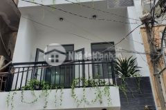 Nhà đường 30 tháng 4, nhà mới 3 tầng, xh đổ cửa, p tân thành chỉ 2tỷ 49