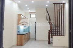 Nhà mới 4 tầng gần chợ yên vĩnh ngõ 2,5m, 2,15 tỷ