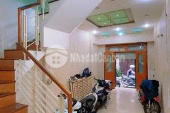 Xe hơi đỗ cửa 3 tầng đúc thật lê liễu tân phú 35m chỉ 4.25 tỷ