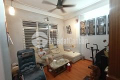 Bán gấp nhà dân xây 5 tầng ô tô đỗ cửa ở đường láng giá 6 tỷ