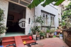 Cần bán gấp biệt thự sân vườn mini gần ngã tư sở dt 60m2, mt 7.6m, chỉ 4.5 tỷ