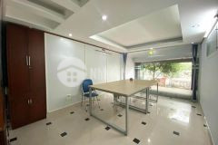 Bán nhà mặt phố vương thừa vũ kinh doanh sầm uất, vỉa hè rộng, 2 mặt tiền. giá chỉ 12 tỷ.