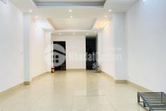 Bán nhà mặt phố thượng đình, kd cực sầm uất, vỉa hè rộng, an sinh tốt. giá 15 tỷ.