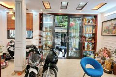 Bán nhà phân lô phố tân mai 55m2 5 tầng mt6m lô góc ô tô chạy vòng quanh chỉ 5.5 tỷ