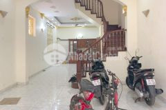 Giải phóng ô tô đỗ cửa,lô góc 3 mặt thoáng. 85m 5 tầng mt 5 giá 6.95tỷ