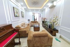 Nhà cực đẹp khách xem là chốt phân lô ôtô tránh 57m 13xtỷ nguyễn hoàng tôn