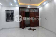 Bán gấp nhà tổ4 la khê, hà đông, nhà mới kính koong, dt42m2, 4t nhỉnh 4 tỷ.