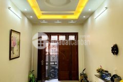 Bán nhà tứ hiệp thôn cổ điển a sau kđt tứ hiệp 32m 5 tầng chỉ 2.5 tỷ.