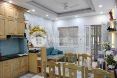 Bán nhà đường la thành, đống đa, 35m x 5 tầng, gần ô tô