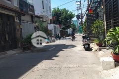 Ban nha hương lô 80, kcn vinh lôc, 81m2 nha 4 tânghxh nơ hâu chi 4.x ty.