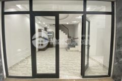 Bán nhà phố trạm, sát cầu vĩnh tuy, aeon long biên, 5 tầng, 3 ngủ.