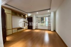 Nhà phố võng thị 48m2 5 tầng trung tâm tây hồ ngõ thoáng giá chỉ 5.6 tỷ