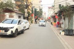 Bán đất đường ô tô tại trung tâm huyện gia lâm, hn, 33.7 m2 giá 2.12 tỉ đ, gần đường lớn.