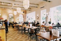 Bán nhà mp giảng võ, 200m2 mt 7m kinh doanh sầm uất, vỉa hè đá bóng. giá 31 tỷ