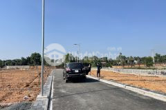 Bán gấp lô 2 mặt tiền cnc hòa lạc 65m2 đường nhựa 8m view hồ chỉ 26trm2