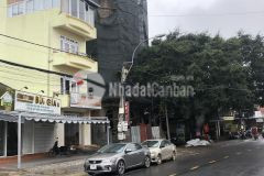 Nd1032 cần bán gâp căn nha măt tiên đương chinh hai ba trưng phường 6 tp đà lạt.
