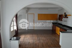 Nd1034 cần bán gâp căn nha 2 măt tiên van hanh phường 8 tp đà lạt.