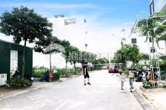 Xanh tím với chứng khoán. bán lô đất 50 m2 ở khu tái định cư trâu quỳ.