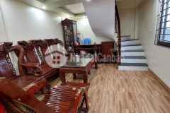 Chính chủ cần bán nhà đẹp khu cự khối, taxi lùi vào cửa, nhà 4 tầng, nhỉnh 2 tỷ.