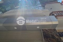 Bán nhà lạc long quân. ngõ thông. gần phố. 20m ô tô qua. dt 38m. mt 4,5m. nhỉnh 4 tỷ